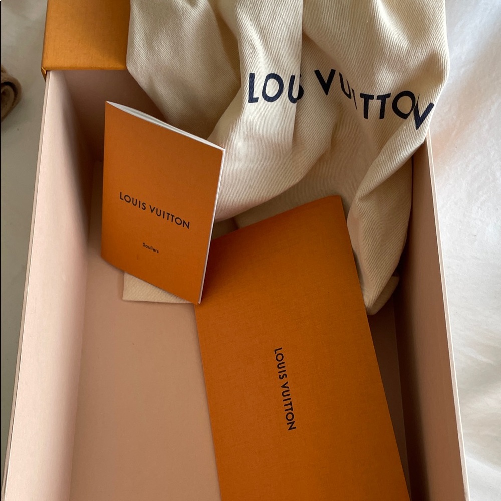 Louis Vuitton Signature Orange Box - Picture 2 of 3
